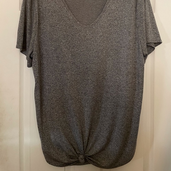 Women’s Causal blouse - Picture 2 of 2